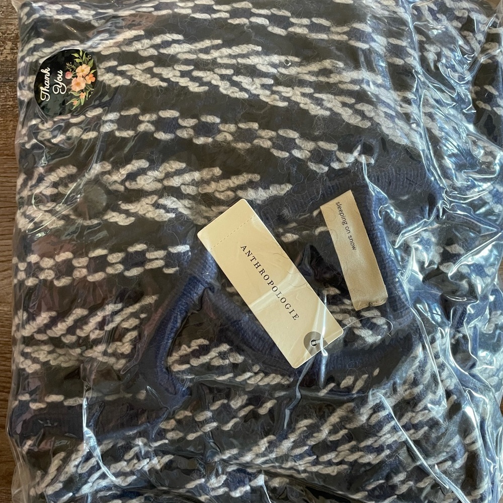 Anthropologie Sleeping on Snow Tajo Jacquard Poncho NWT One Size - Picture 10 of 10